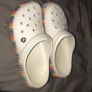 crocs